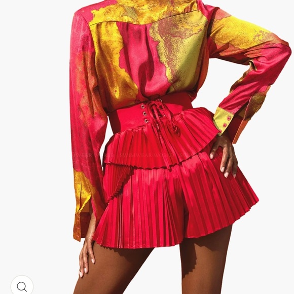 NWT Andrea Iyamah Hibi Pleated High Waisted Shorts in Cherry red ($295) - Size S - Picture 3 of 9